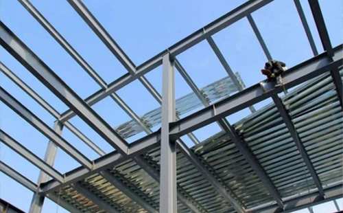 皋兰皋兰钢结构加工中的切割与钻孔精度控制要点